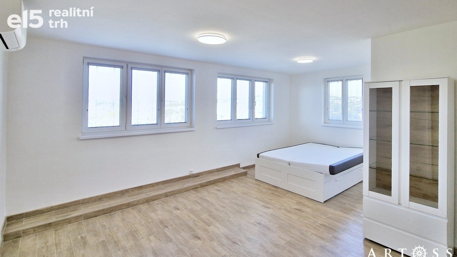 Pronájem byty 2+kk, 54 m² - Brno - Žabovřesky