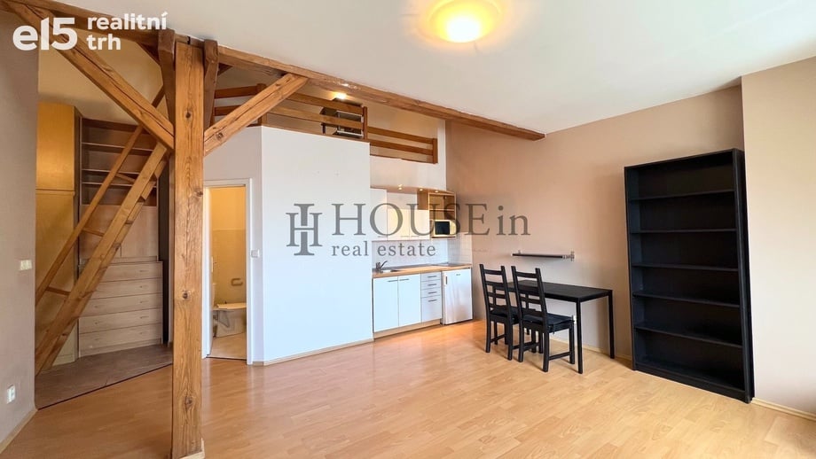 Pronájem byty 1+kk, 33 m² - Praha - Vršovice