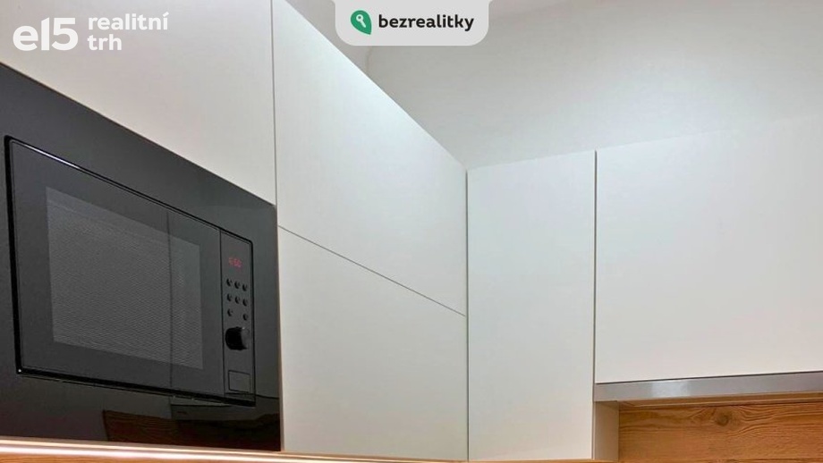 Prodej byty 1+kk, 24 m² - Vsetín
