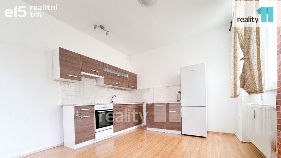 Pronájem byty 2+kk, 45 m² - Hulín