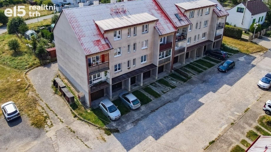 Prodej byty 1+1, 38 m² - Smečno