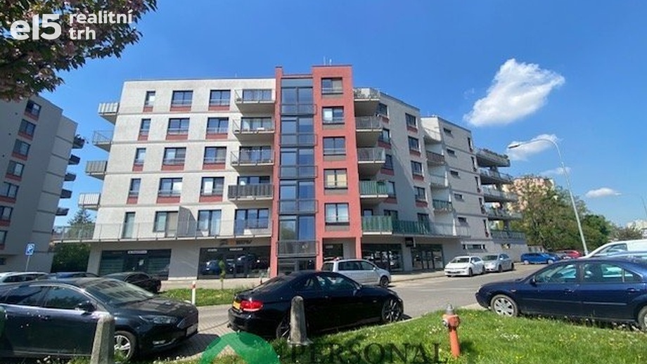 Pronájem byty 1+kk, 36 m² - Pardubice - Zelené Předměstí