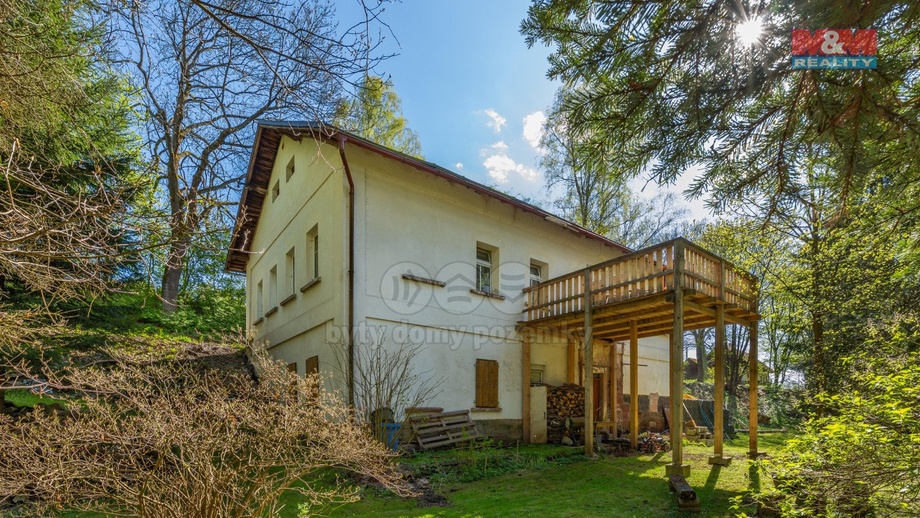 Prodej rodinného domu 218 m², Svojek - Tample