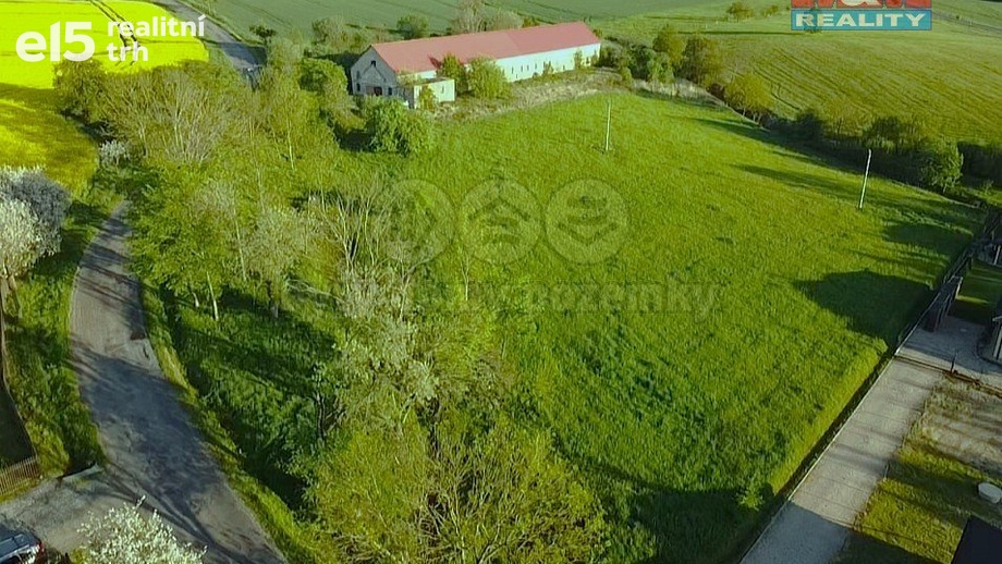 Prodej stavebního pozemku 4 320 m², Uhlířské Janovice