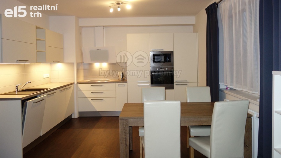 Pronájem byty 2+kk, 54 m² - Litomyšl-Město