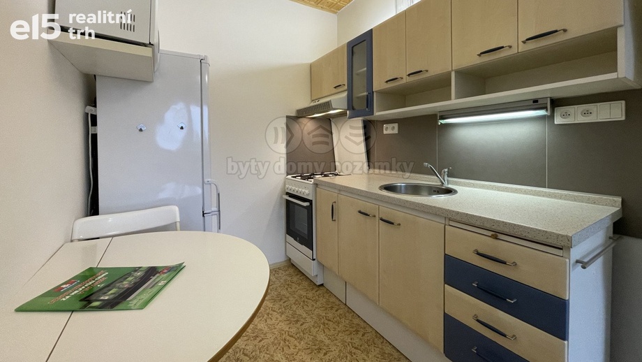 Pronájem byty 2+kk, 40 m² - Praha - Braník