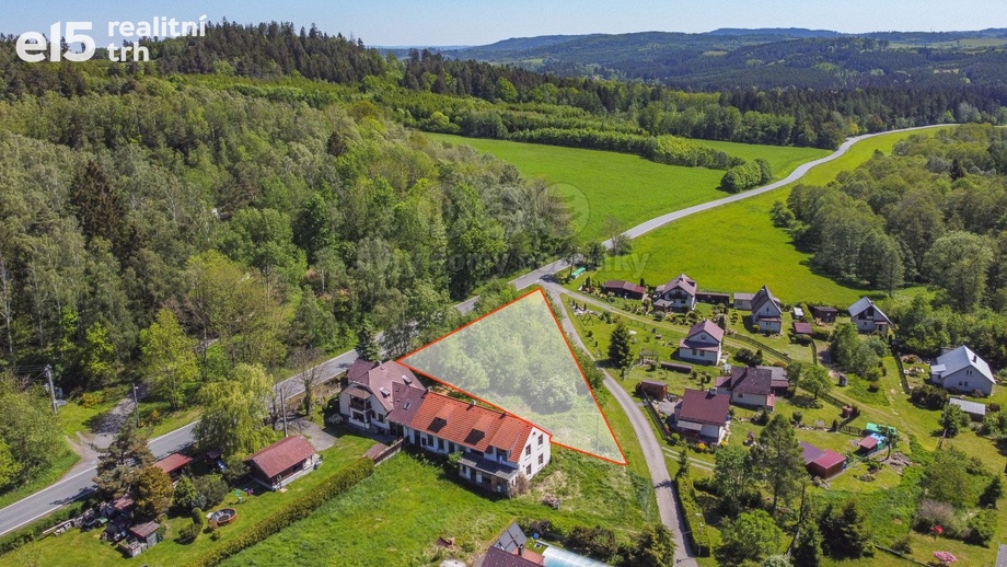 Prodej stavebního pozemku 1 734 m², Plánice