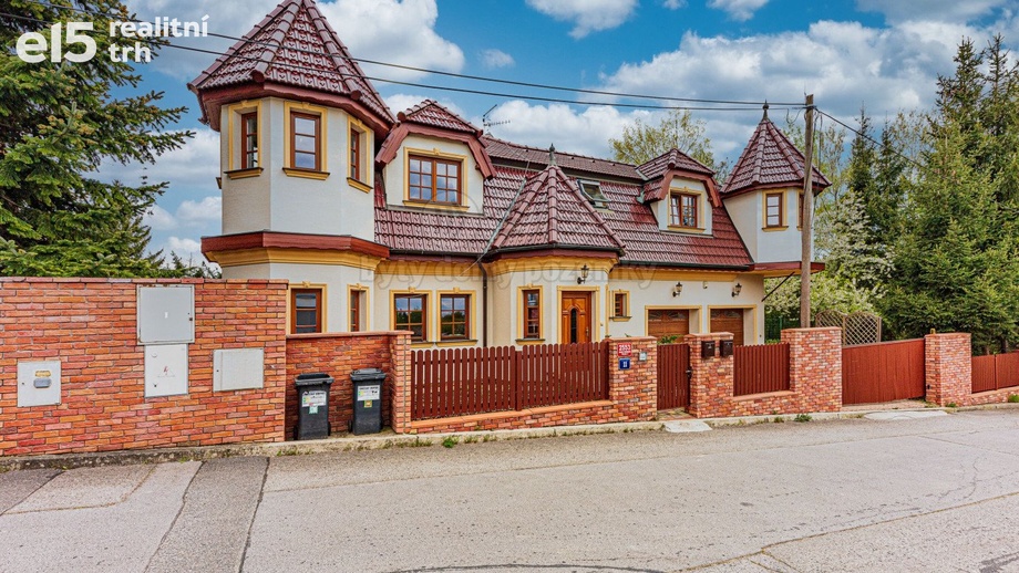 Prodej rodinné domy, 295 m² - Praha - Horní Počernice