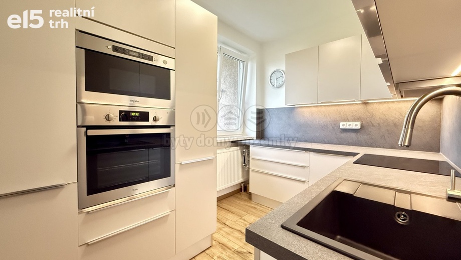 Pronájem byty 3+1, 90 m² - Šonov