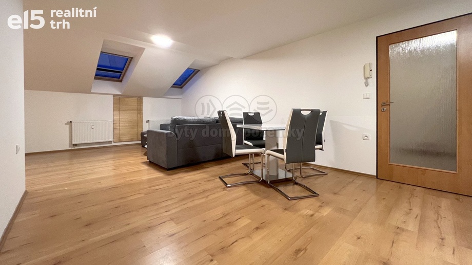 Pronájem byty 2+kk, 79 m² - Vyškov-Město