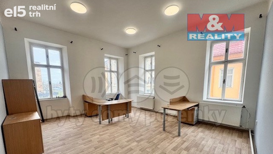 Pronájem kanceláře, 125 m² - Chomutov