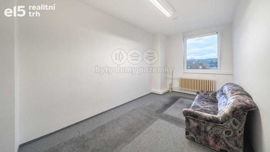 Pronájem byty 2+kk, 44 m² - Strašice