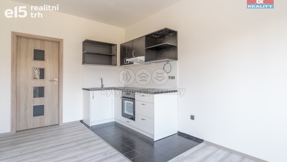 Pronájem byty 1+kk, 41 m² - Poděbrady II
