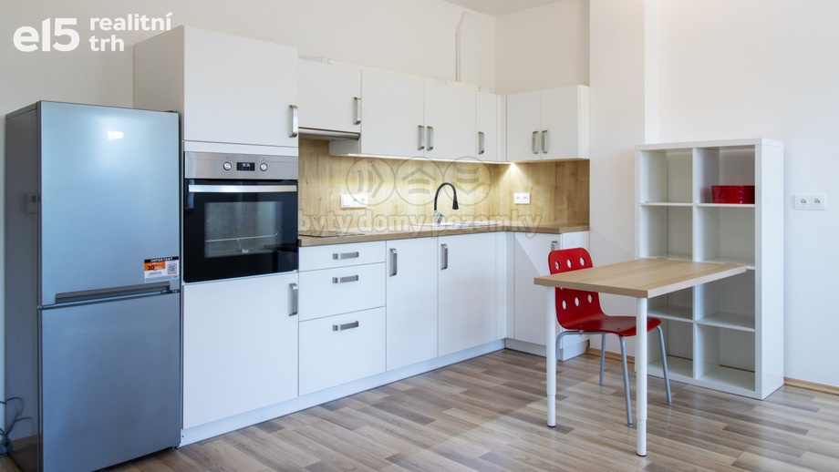 Pronájem byty 1+kk, 42 m² - Jičín - Pražské Předměstí