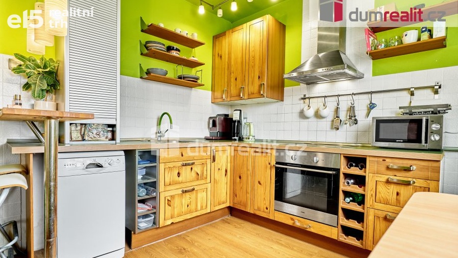 Pronájem byty 2+1, 62 m² - Ostrov