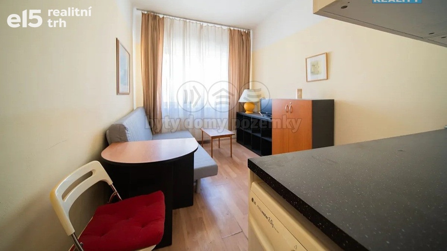 Prodej byty 1+kk, 20 m² - Praha - Smíchov