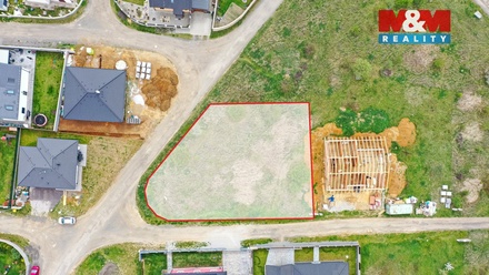 Prodej stavebního pozemku 1 091 m², Bavoryně