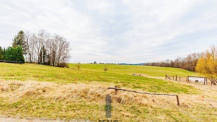 Prodej stavebního pozemku 2 800 m², Kamenice nad Lipou