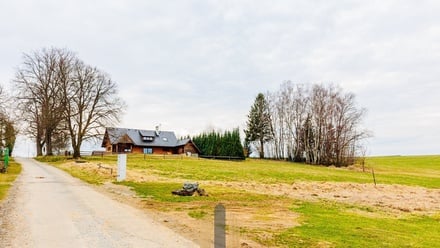 Prodej stavebního pozemku 2 800 m², Kamenice nad Lipou
