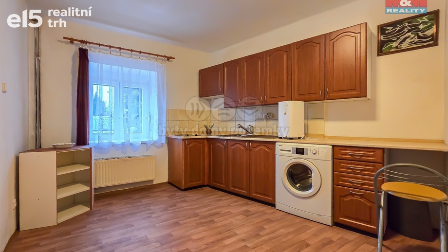 Pronájem byty 1+kk, 21 m² - Mšecké Žehrovice