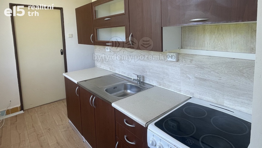 Pronájem byty 3+1, 56 m² - Broumov - Olivětín