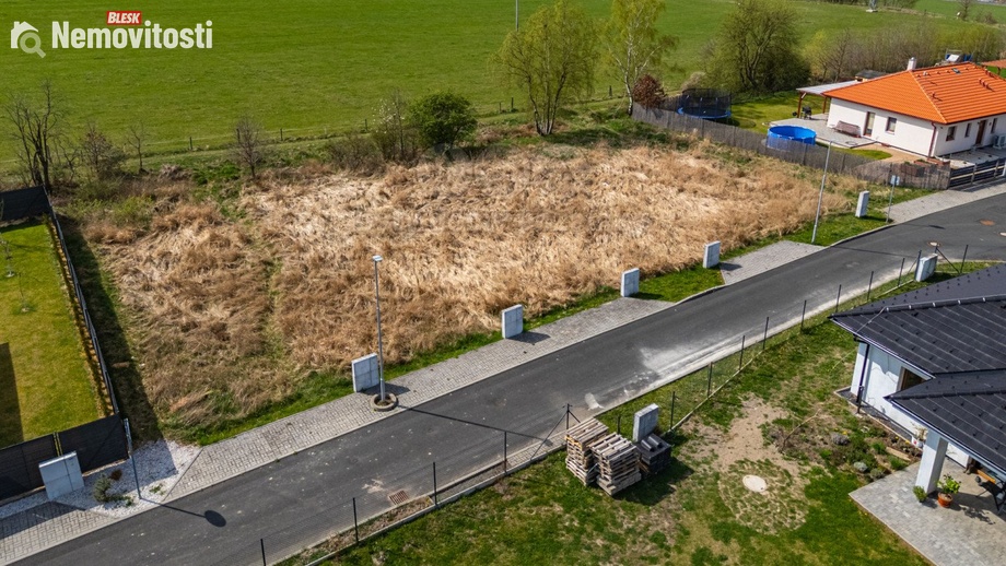 Prodej stavebního pozemku 993 m², Loket