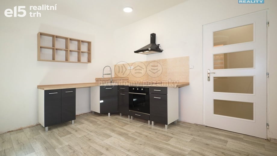 Pronájem byty 1+1, 40 m² - Karlovy Vary - Stará Role