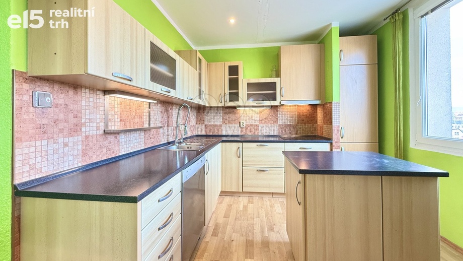 Prodej byty 5+1, 92 m² - Broumov - Nové Město