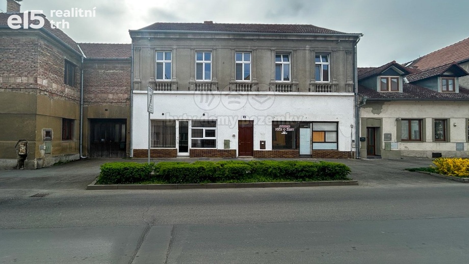Pronájem obchodní prostory, 66 m² - Libochovice
