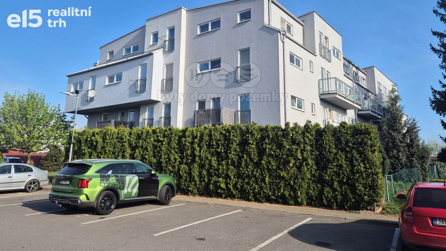 Pronájem byty 2+kk, 57 m² - Jinočany