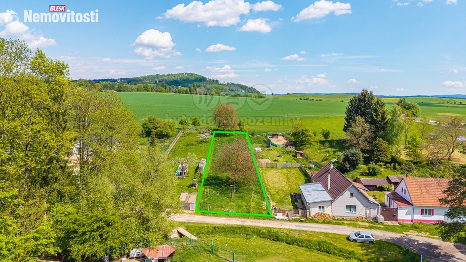 Prodej stavebního pozemku 1 000 m², Choustník
