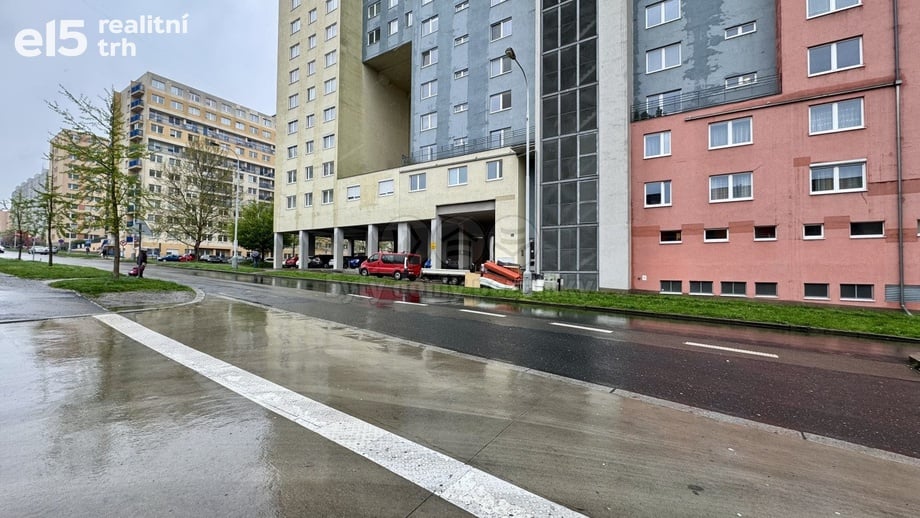 Pronájem byty 2+kk, 39 m² - Praha - Troja