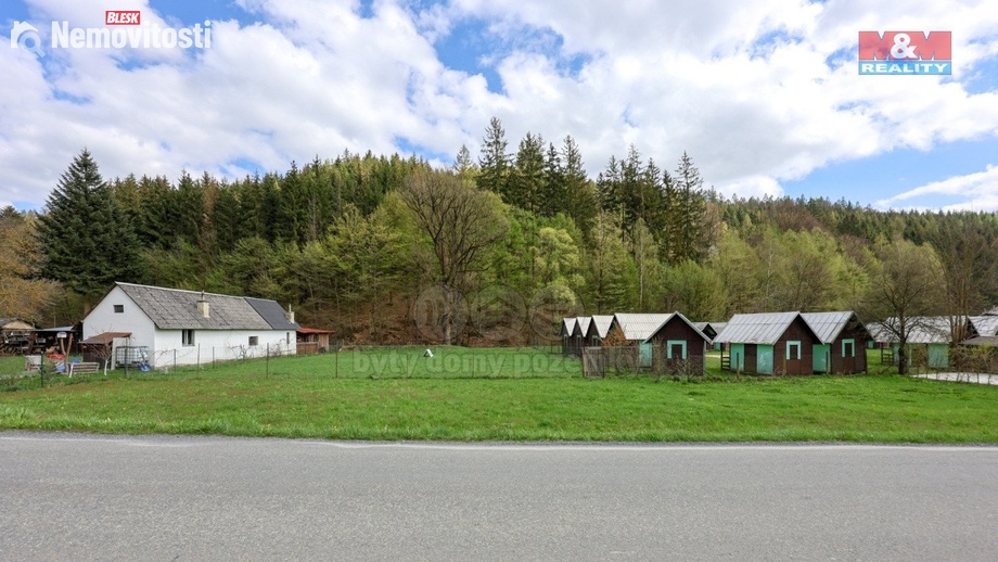 Prodej stavebního pozemku 1 399 m², Oskava