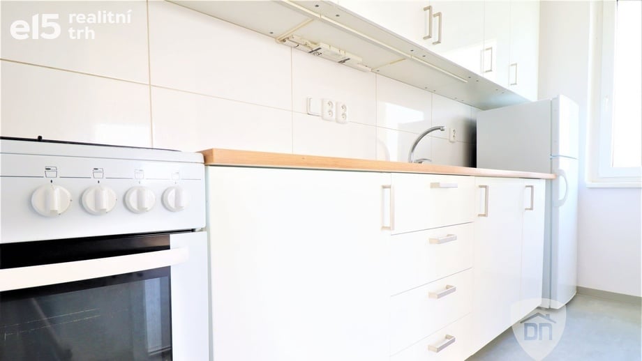 Pronájem byty 3+1, 65 m² - Praha - Modřany
