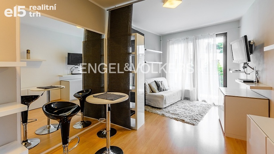 Pronájem byty 1+kk, 27 m² - Praha - Smíchov