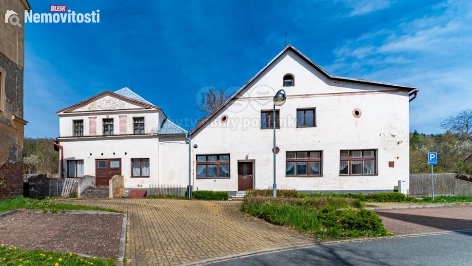 Prodej rodinného domu 1 000 m², Konstantinovy Lázně - Okrouhlé Hradiště