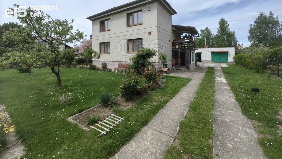 Pronájem byty 2+1, 65 m² - Hradec Králové - Svinary
