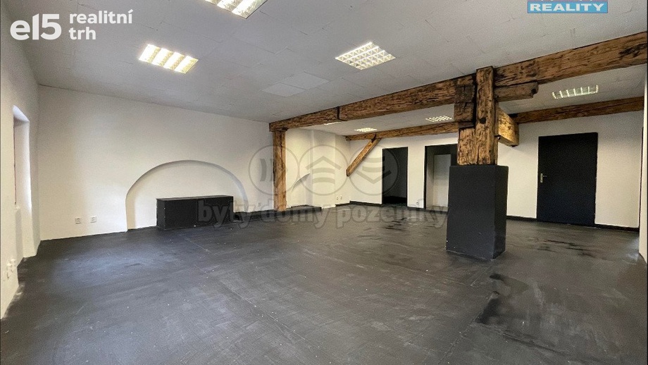 Pronájem kanceláře, 93 m² - Praha - Karlín