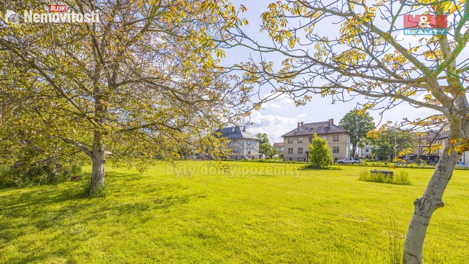 Prodej stavebního pozemku 1 471 m², Bačetín