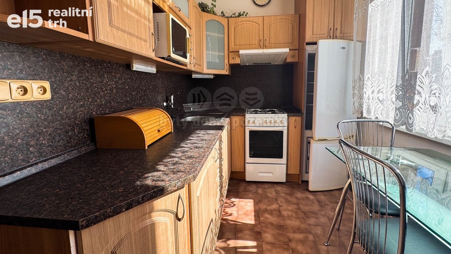 Pronájem byty 2+1, 55 m² - Orlová - Lutyně