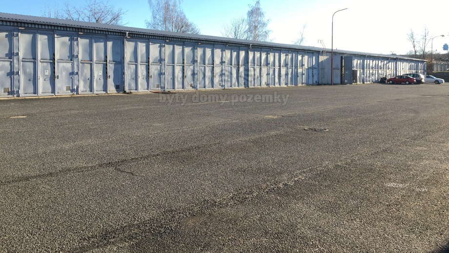 Pronájem skladu 320 m², Louny