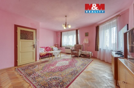 Prodej bytu 2+1 63 m², Planá