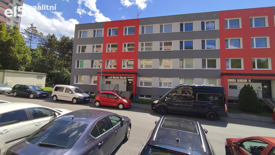 Pronájem byty 1+kk, 34 m² - Slaný
