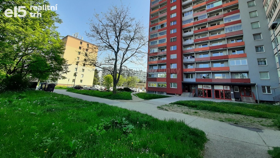 Prodej byty 3+1, 60 m² - Olomouc - Povel