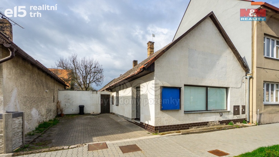 Pronájem obchodní prostory, 161 m² - Holice