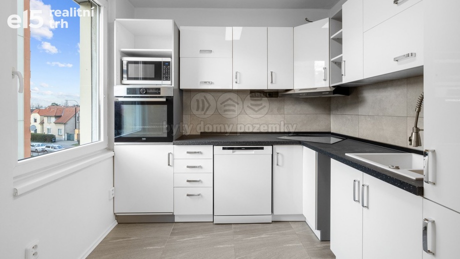 Pronájem byty 2+1, 40 m² - Kralupy nad Vltavou - Lobeček