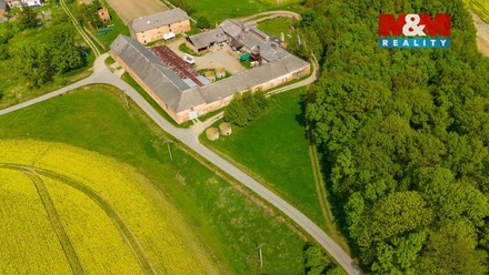 Prodej louky 2 451 m², Javorník