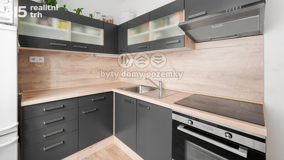 Pronájem byty 2+1, 60 m² - Ústí nad Labem - Neštěmice