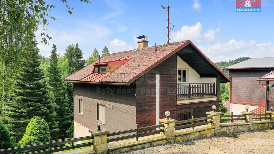 Prodej chaty 142 m², Pastviny