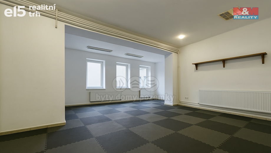 Pronájem obchodní prostory, 220 m² - Holešov
